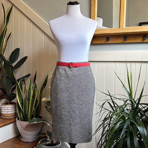 Emporio Armani Wool Blend Houndstooth Skirt - Picture 7 of 16